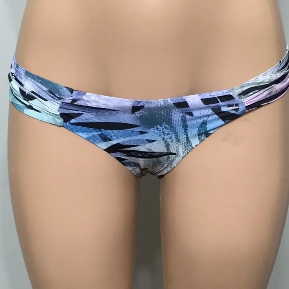 PILYQ Congo Fanned teeny bikini. NWT